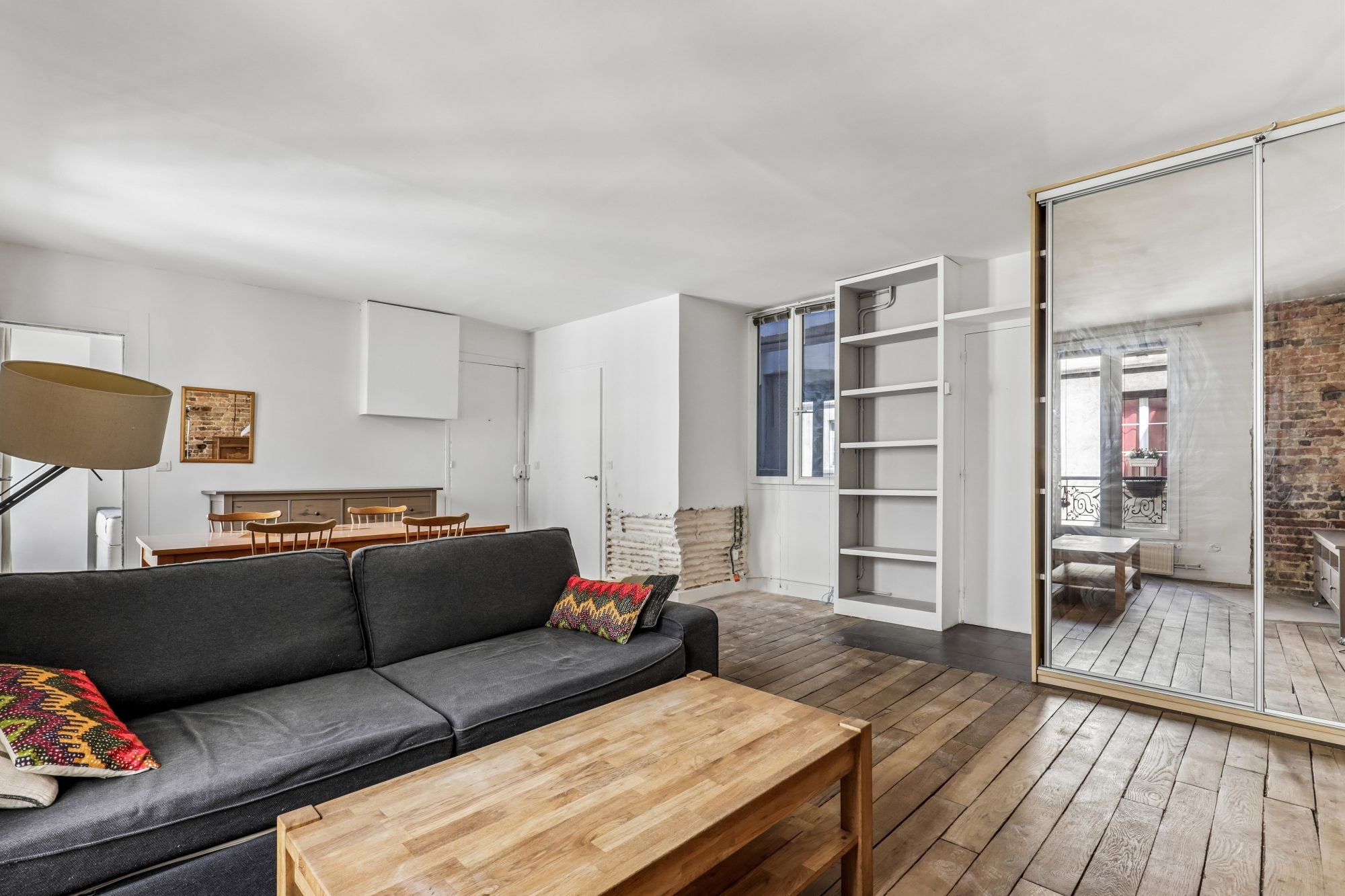 Flat Rue Doudeauville in Paris
