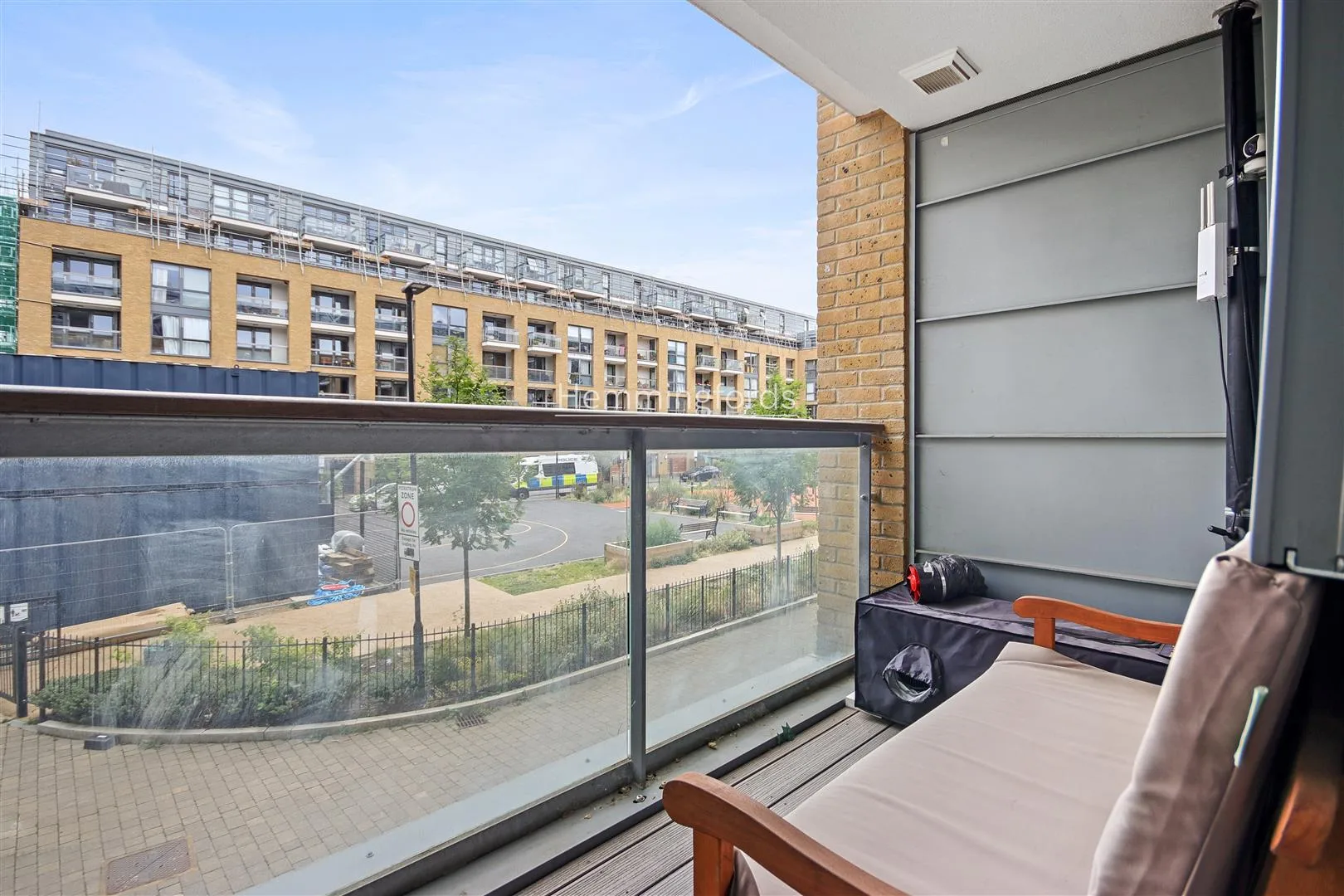 Flat Ann Street in Greater London
