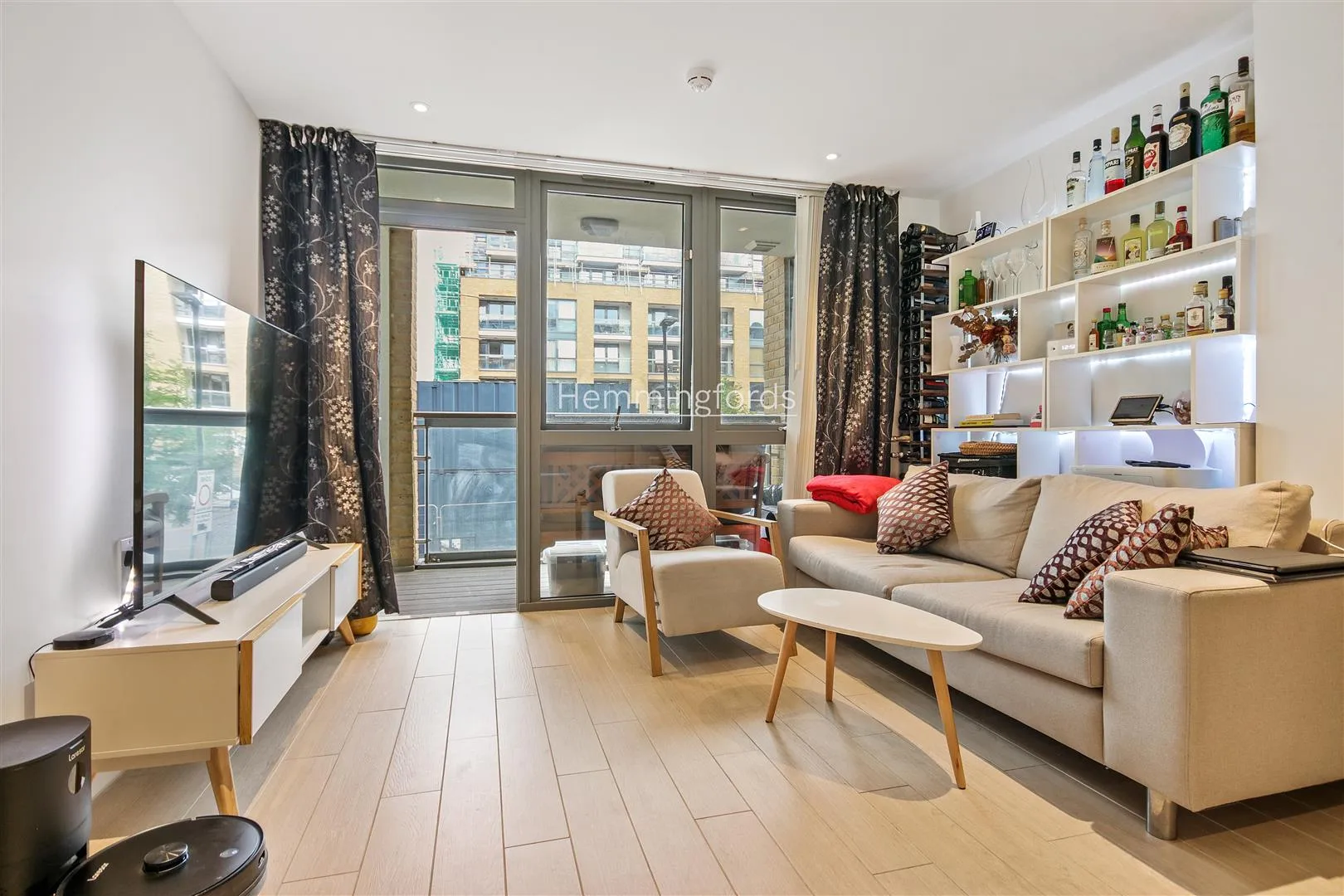 Flat Ann Street in Greater London