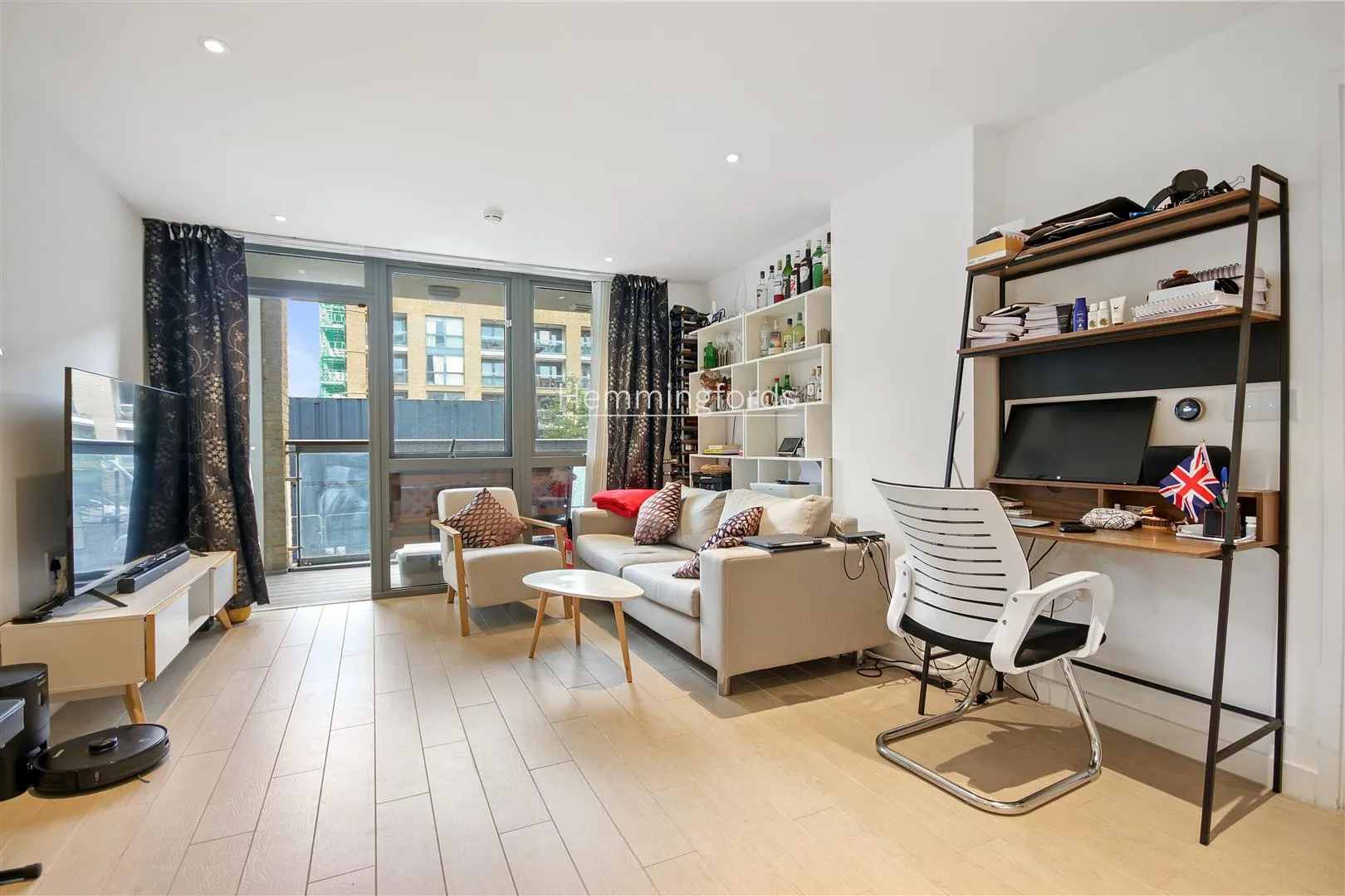 Flat Ann Street in Greater London