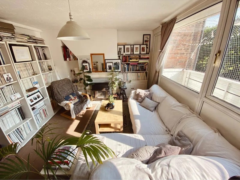Room Ramsey Street in Greater London