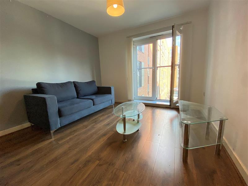 Flat Derwent Street in Salford