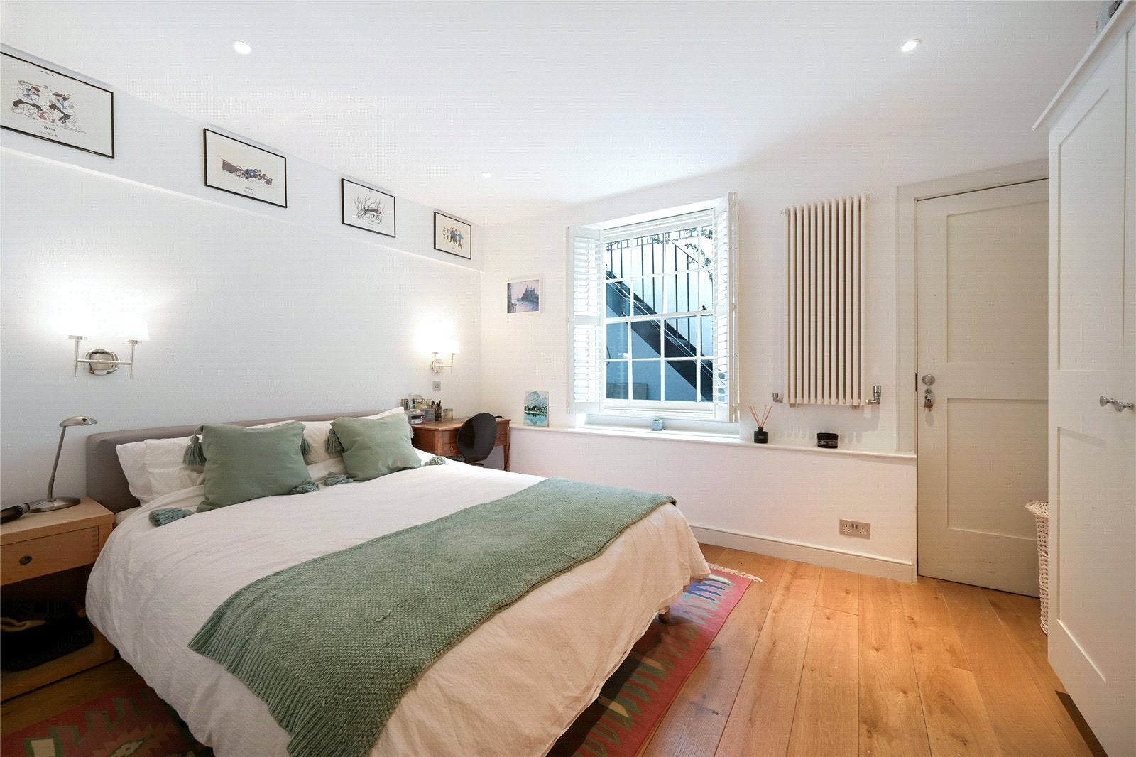 House Radnor Walk in Greater London