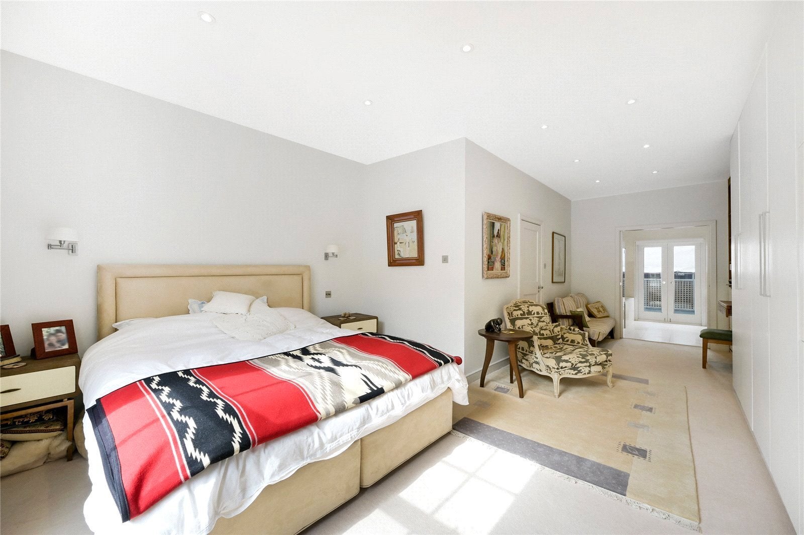 House Radnor Walk in Greater London