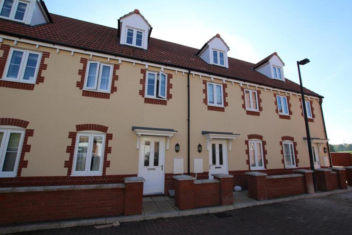 Flat Foxglove Close in Stoke Gifford