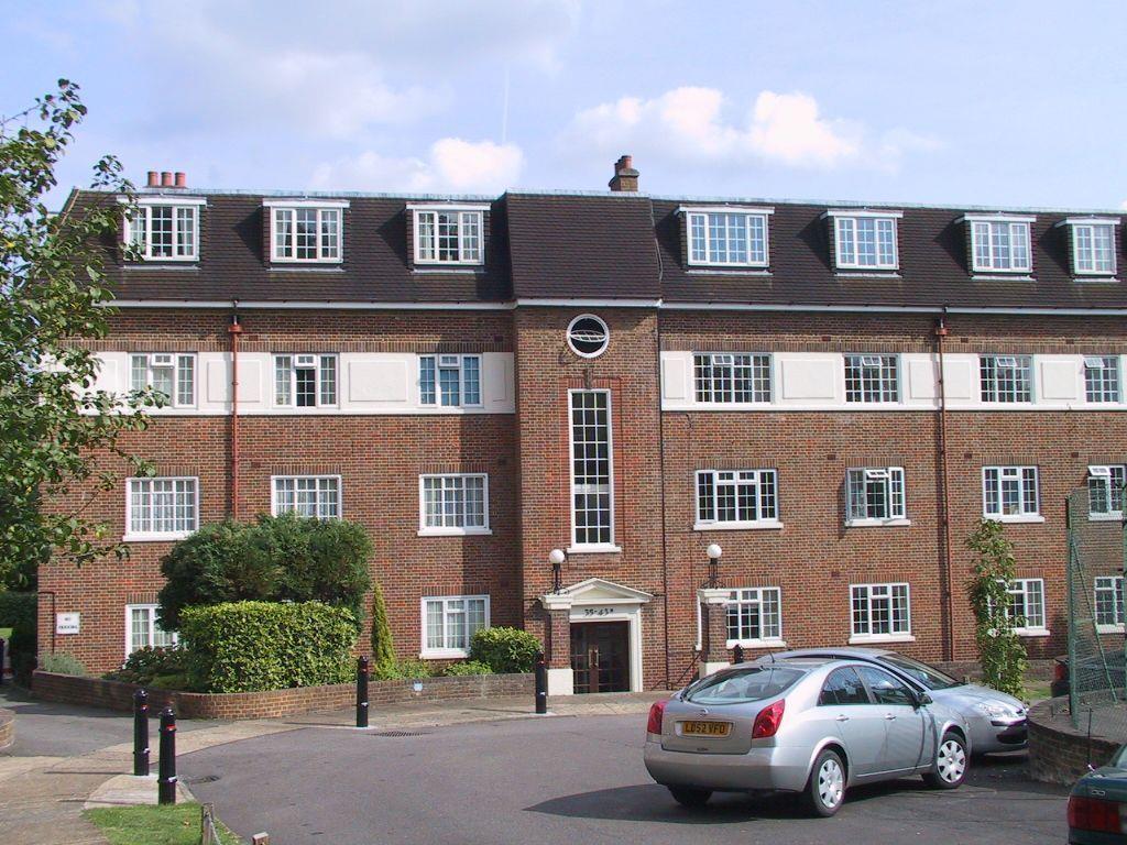 Flat Herga Court in Greater London