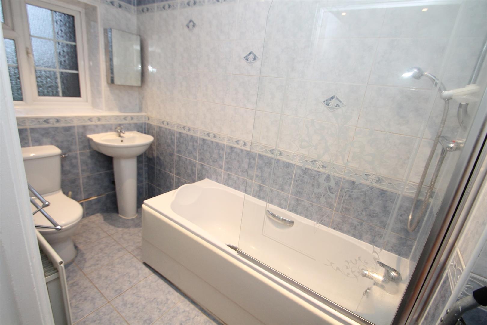 Flat Herga Court in Greater London