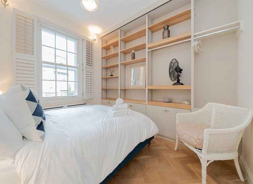 House Pelham Street in Greater London