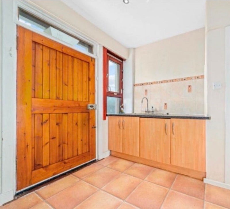 Room Skipness Drive in Glasgow