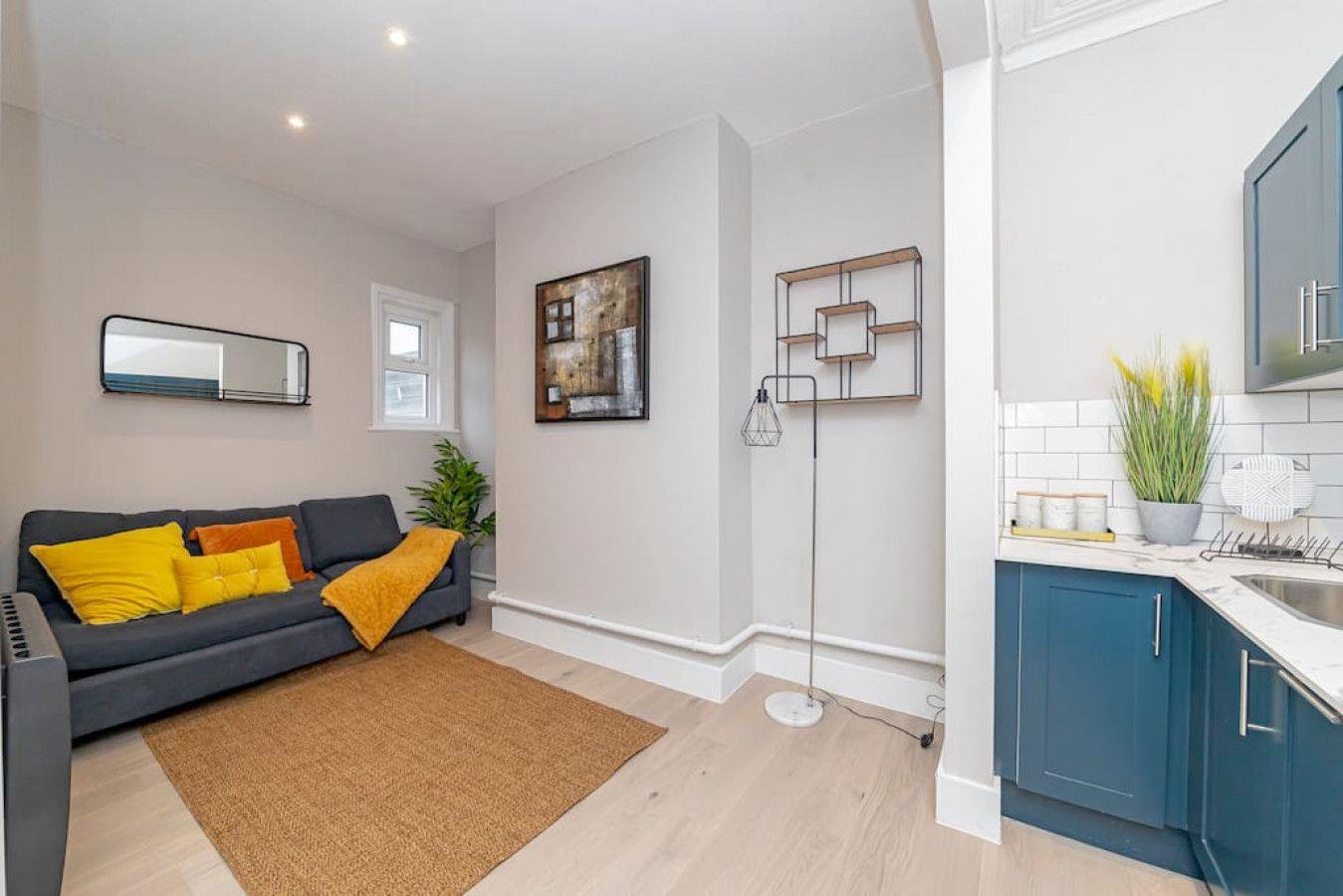 Flat Cheapside in Brighton