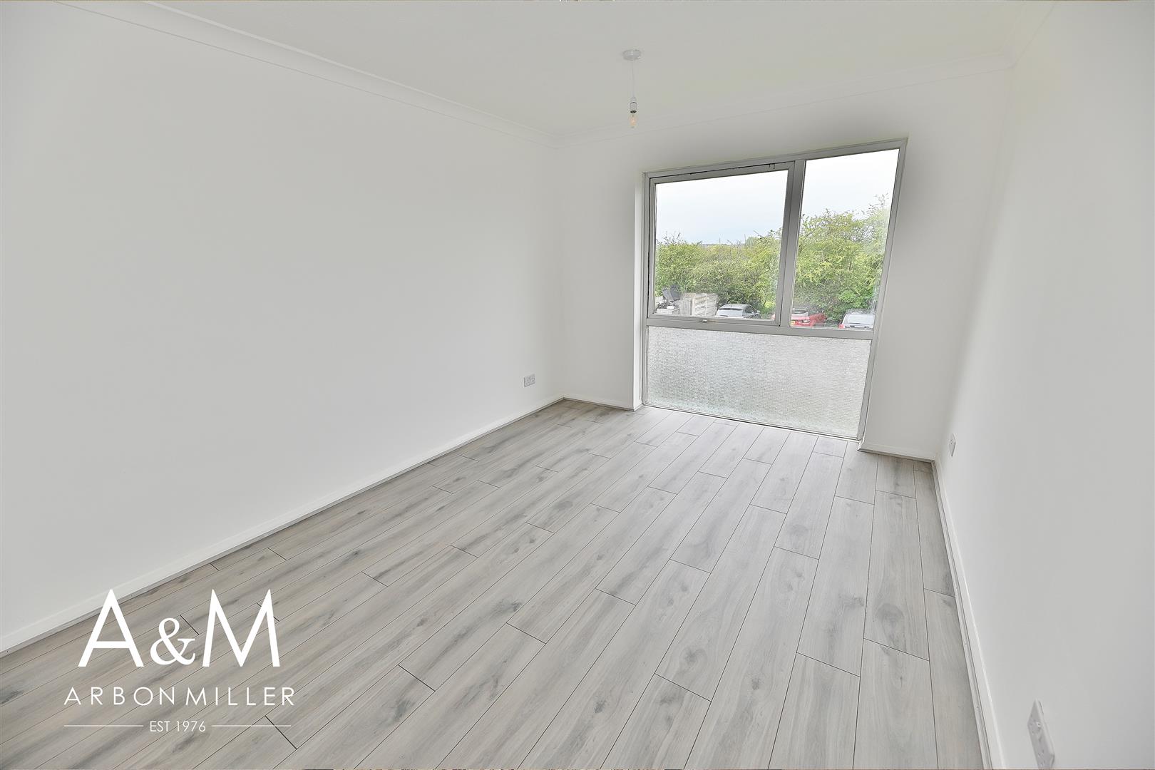 Flat St Peters Close in Greater London