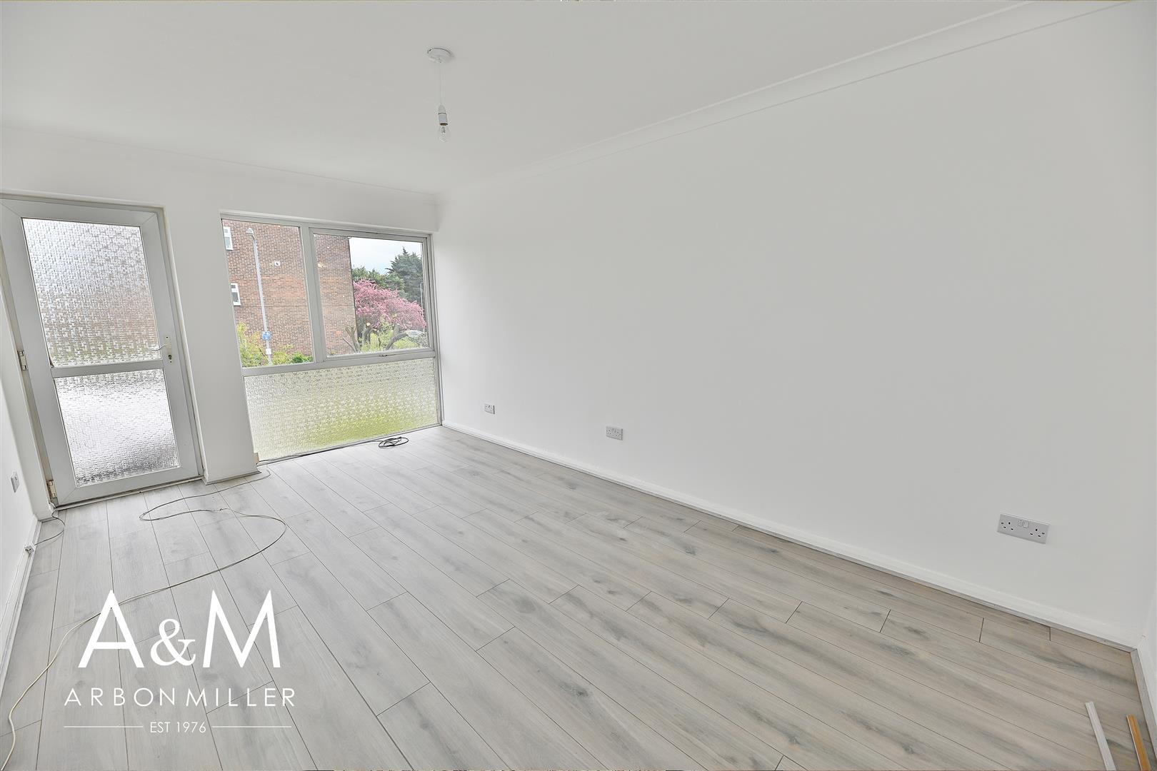 Flat St Peters Close in Greater London