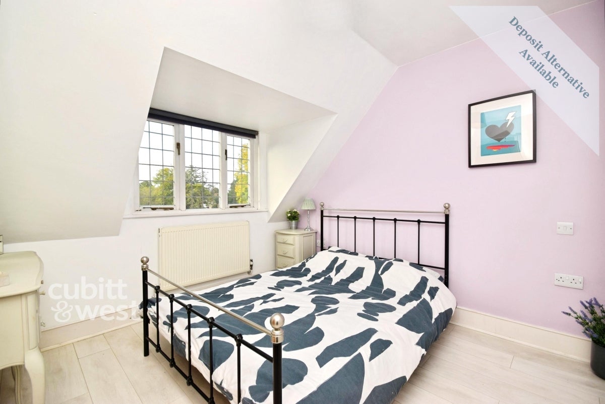 Flat Bennett Road in Greater London