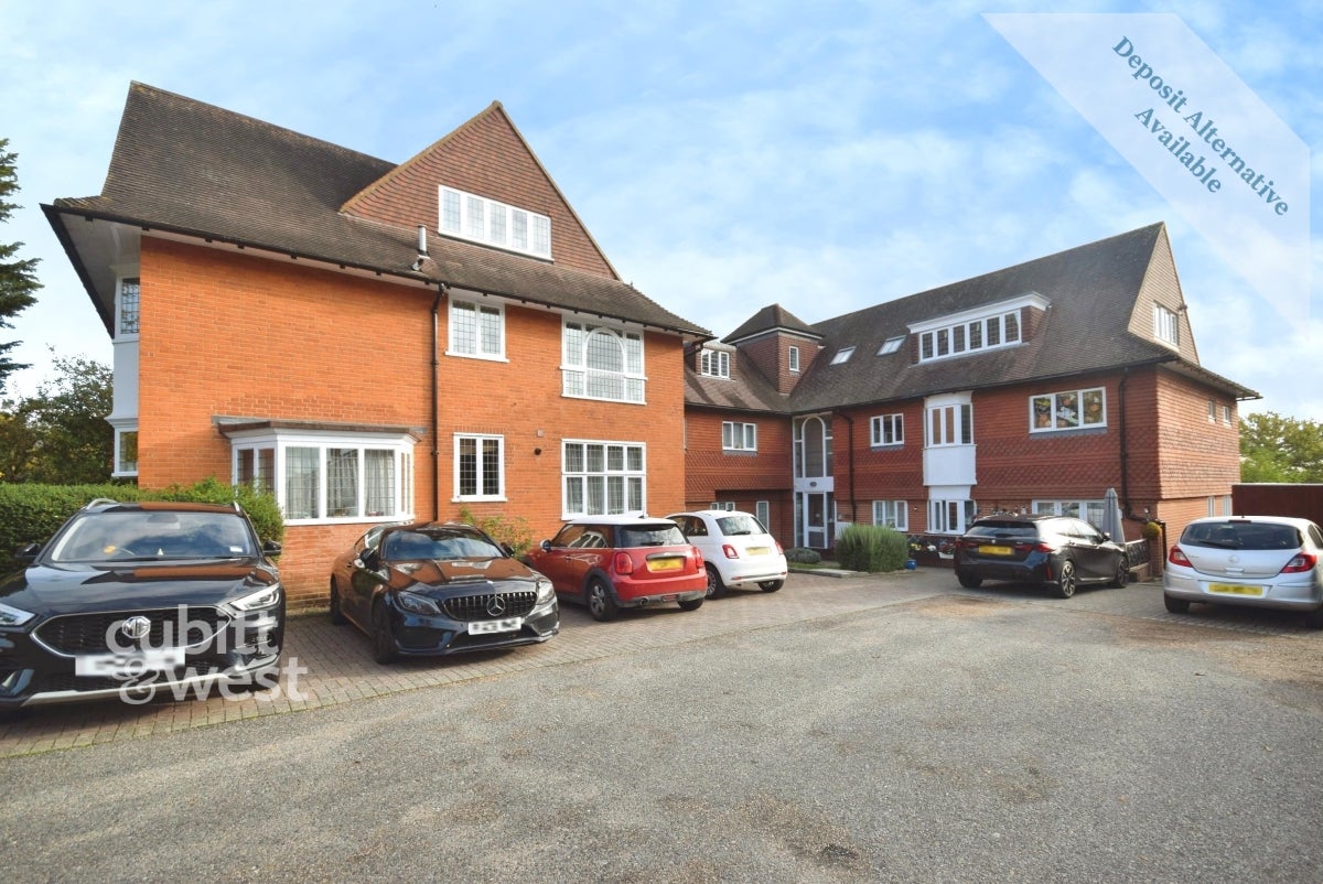 Flat Bennett Road in Greater London