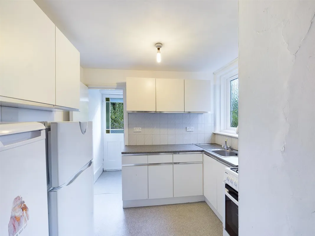 Flat Warleigh Road in Brighton
