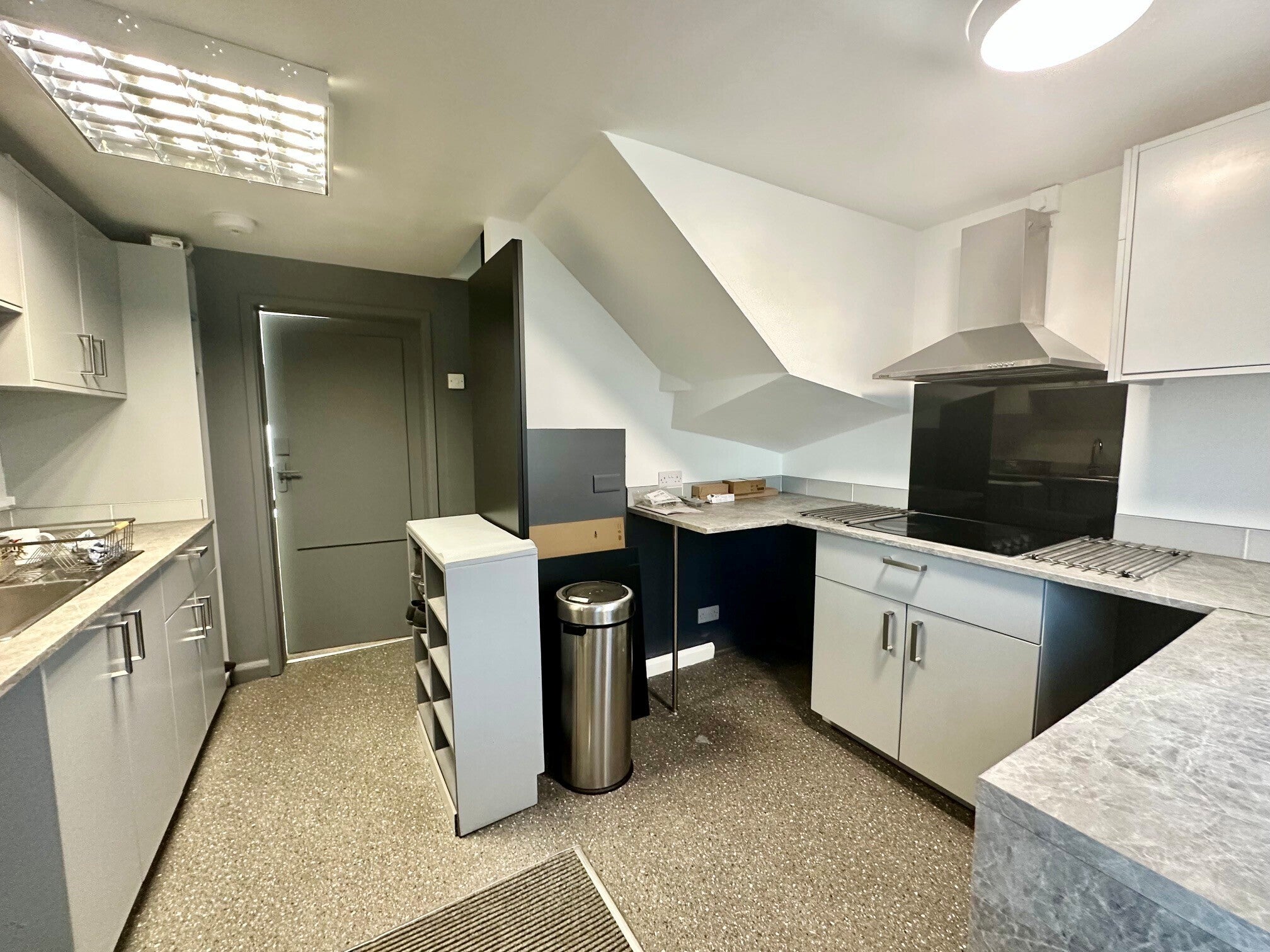 Flat Mantle Close in Gosport