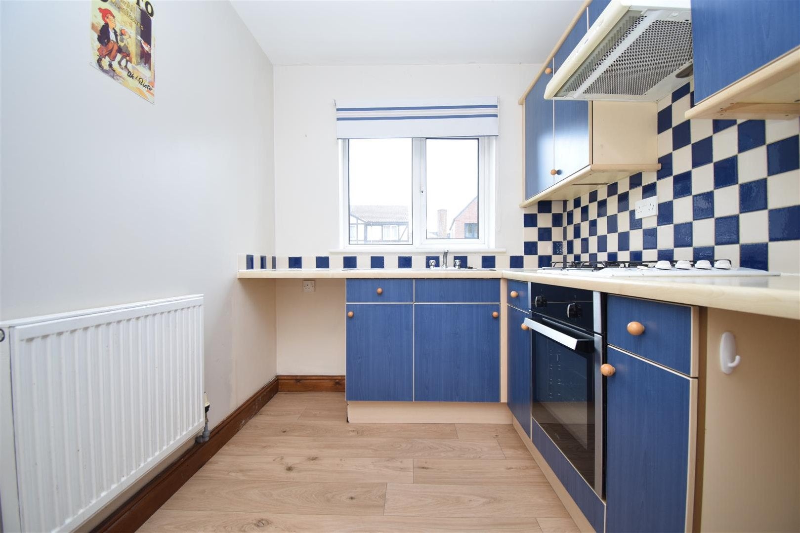 Flat Thornes Park Court in Wakefield