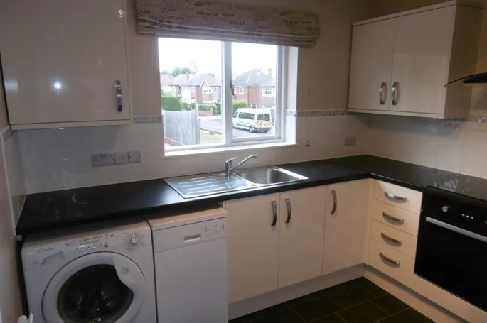 Flat Holyrood Court in Nottingham