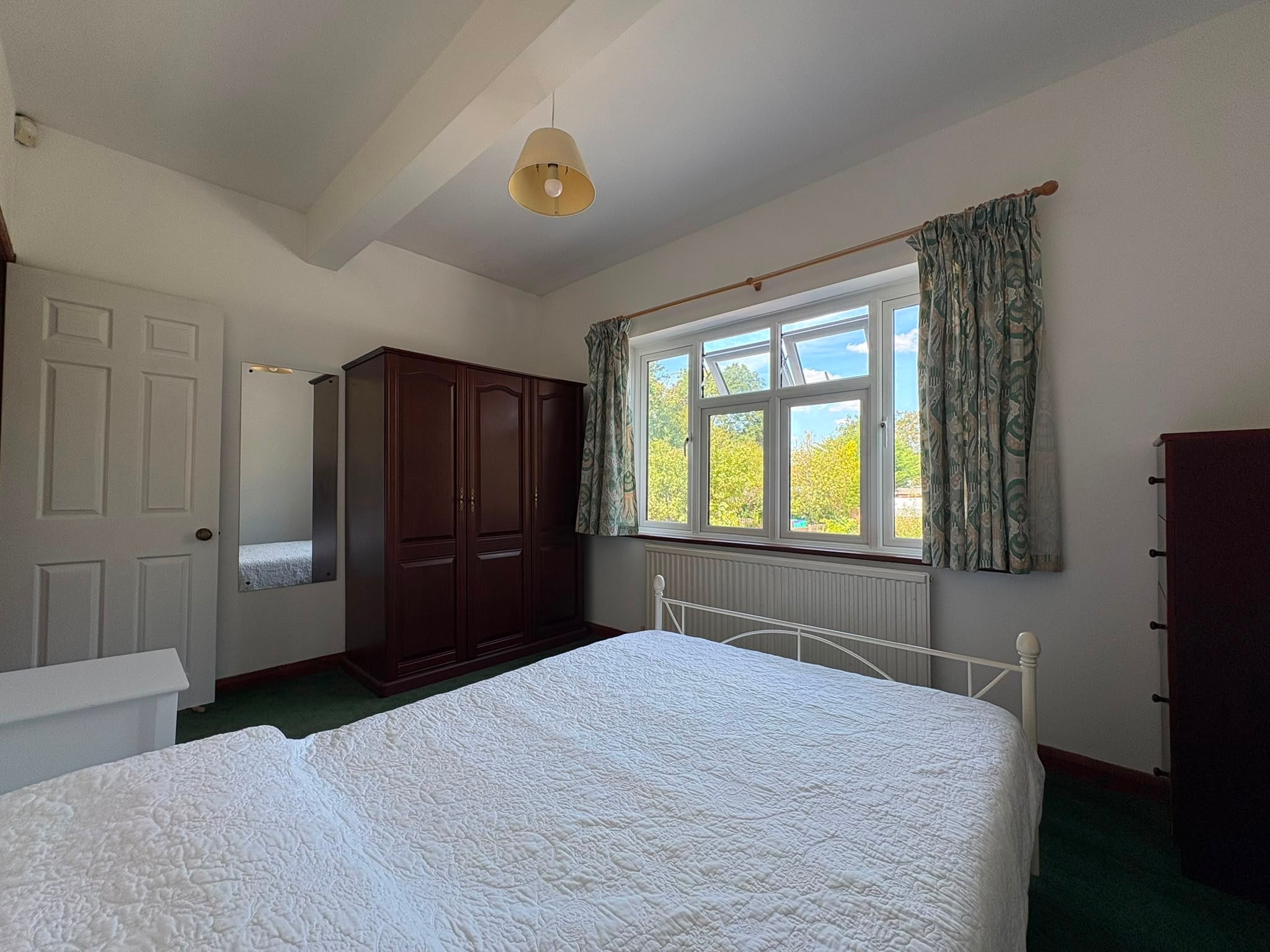 Flat Burlington Road in Greater London
