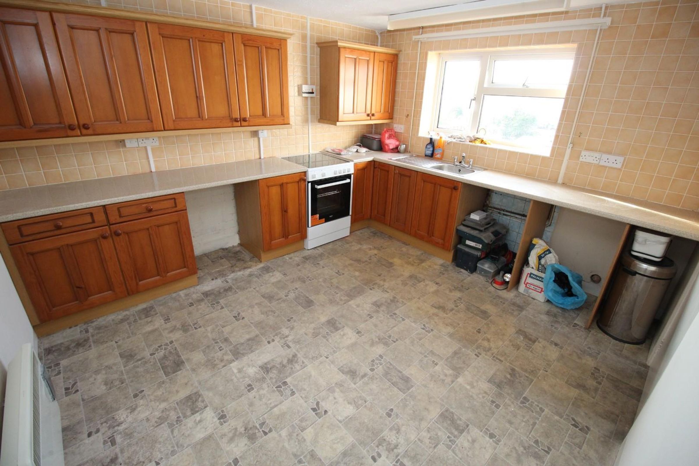 House Harrowby Close in Mid Devon