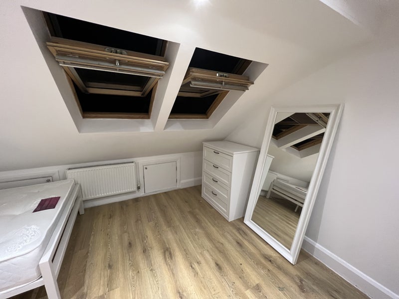 Room Howard Road in Greater London