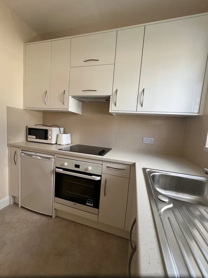 Flat Lichfield Grove in Greater London