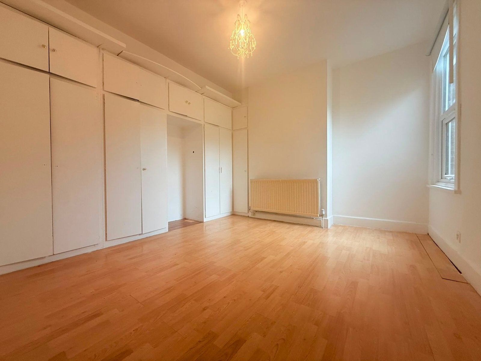 Flat Riverdale Road in Greater London