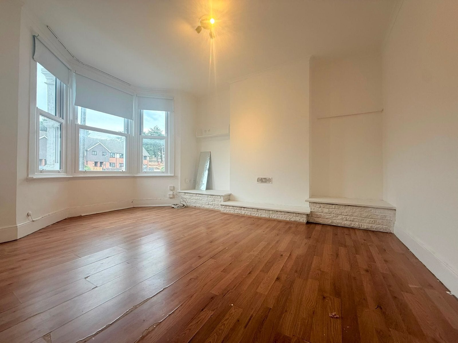 Flat Riverdale Road in Greater London