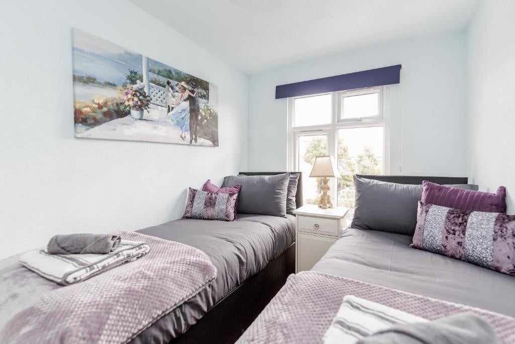 Flat Merton Road in Watford