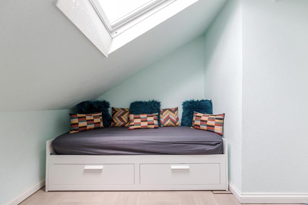 Flat Merton Road in Watford