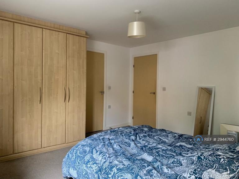 Flat Sovereign Place in Tunbridge Wells