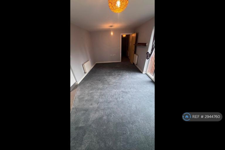 Flat Sovereign Place in Tunbridge Wells