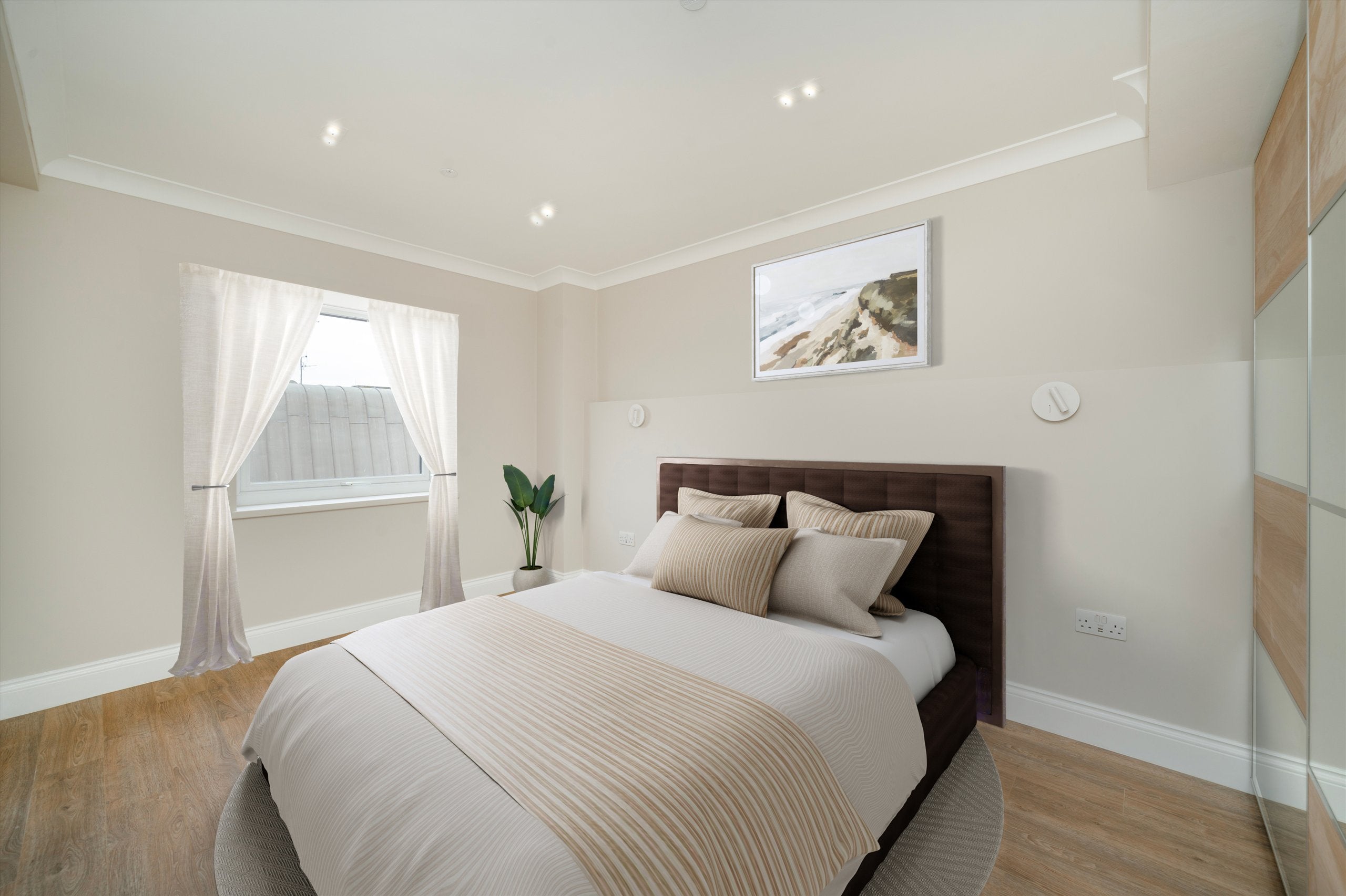 Flat Goldhawk Road in Greater London