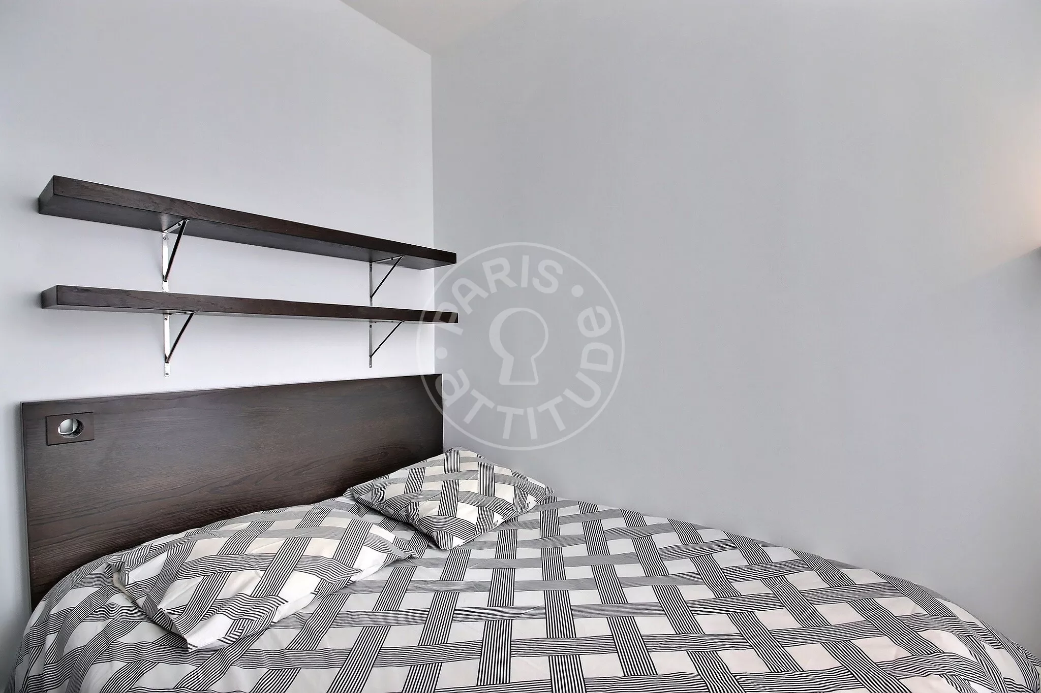 Appartement Rue des Trois Frères à Paris