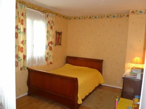 Chambre Rue de la Moisson à Cergy