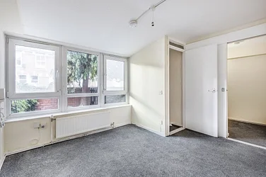 Flat Lugard Road in Greater London
