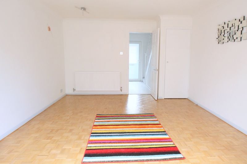 Flat Evesham Close in Greater London