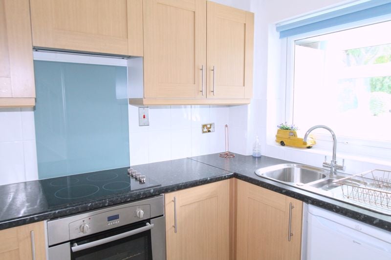 Flat Evesham Close in Greater London