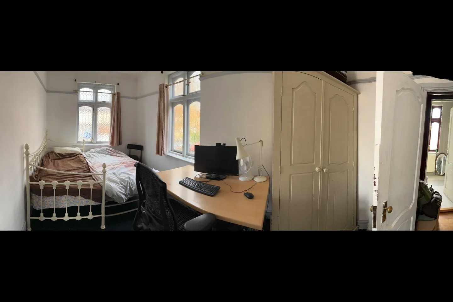 Room Callander Road in Greater London