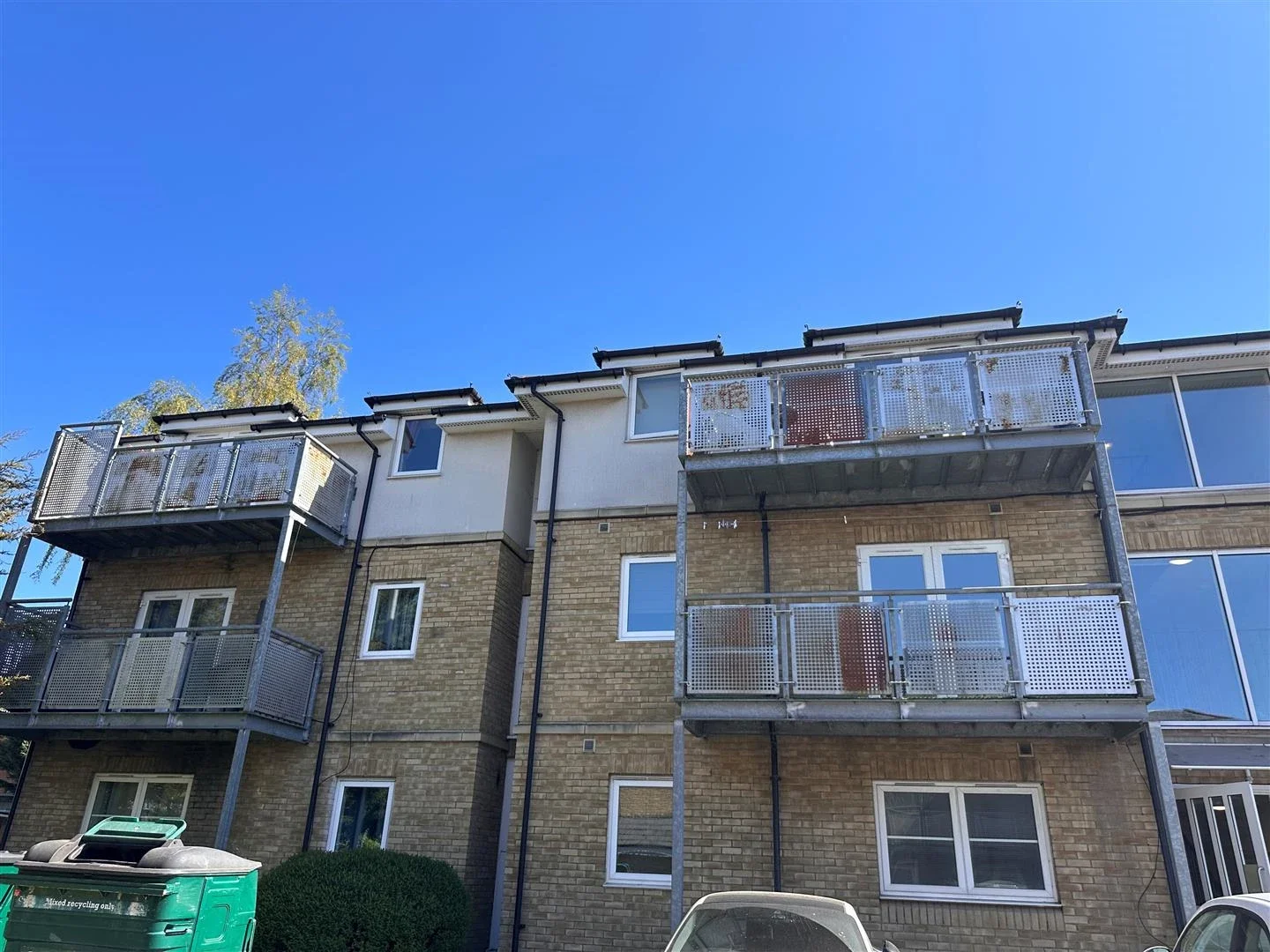 Flat Lockwood Place in Greater London