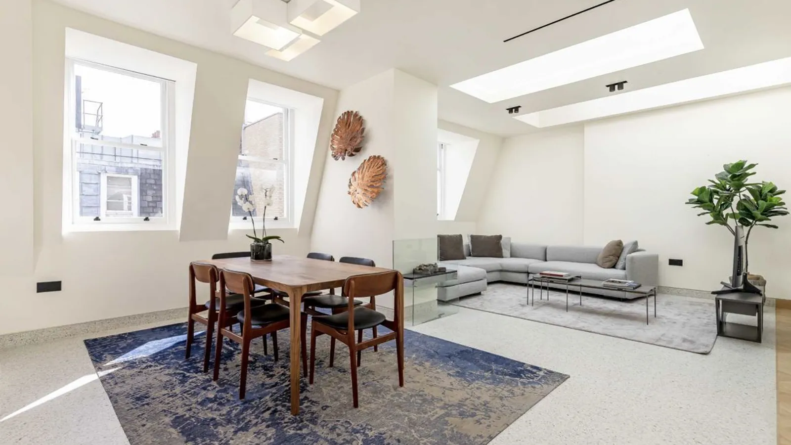 Flat Berkeley Street in City of Westminster