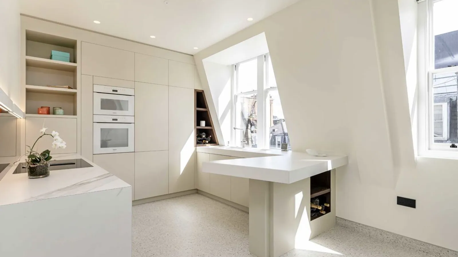 Flat Berkeley Street in City of Westminster