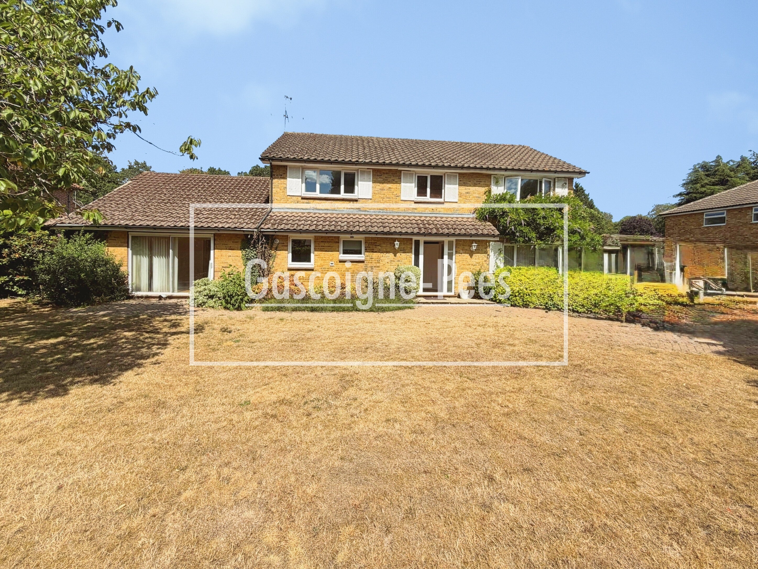 House Eaton Park in Elmbridge