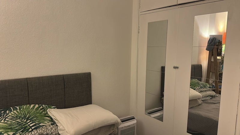 Room Royal Street in Greater London