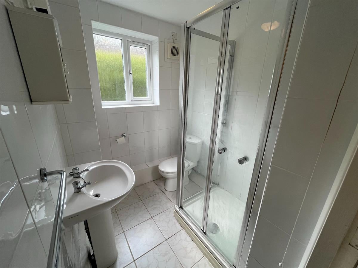 Flat Hayfields in Knutsford