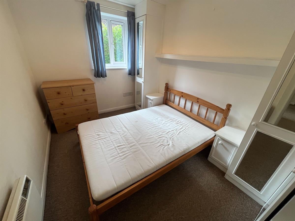 Flat Hayfields in Knutsford