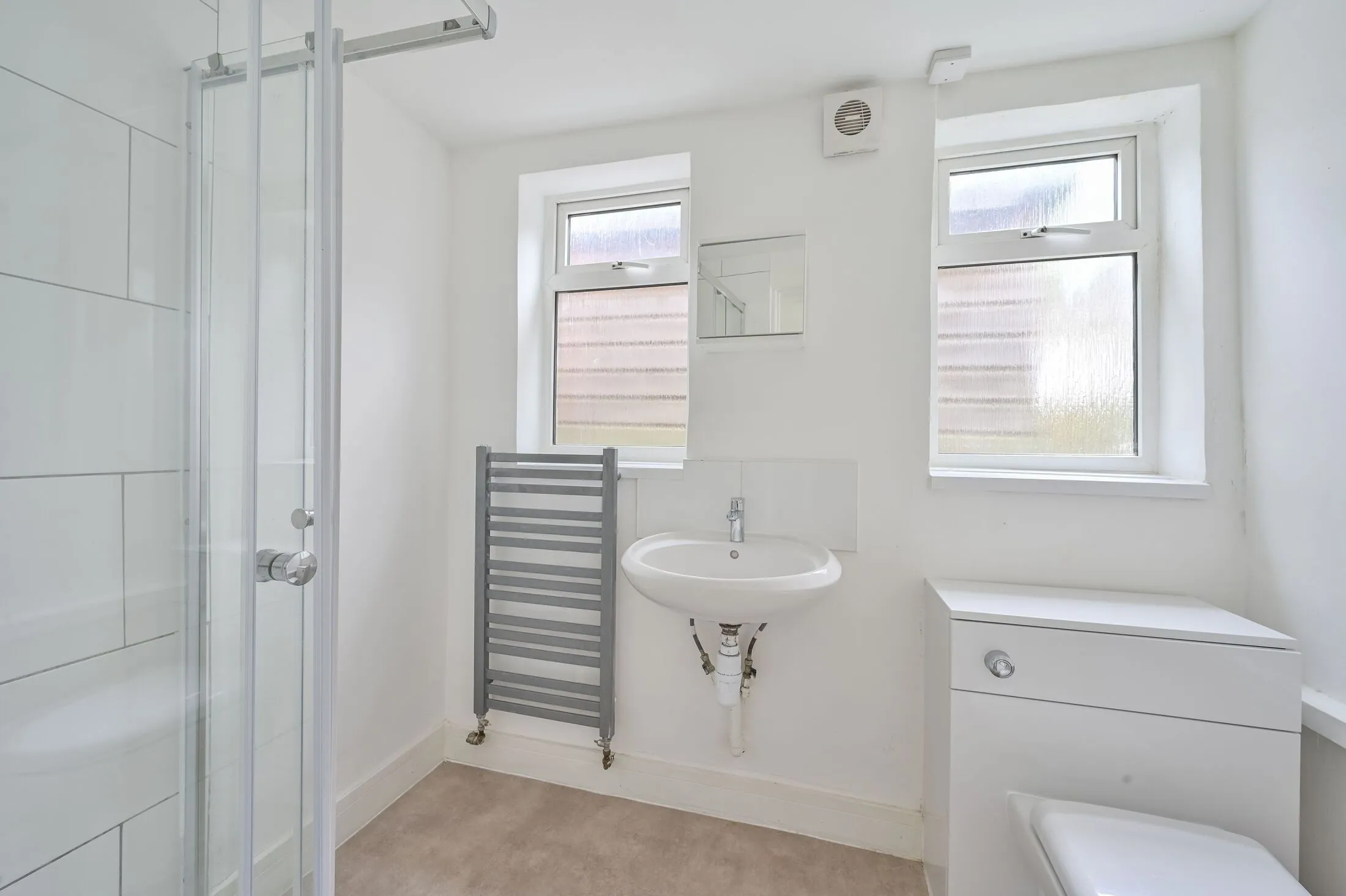 Flat Pelham Road in Greater London