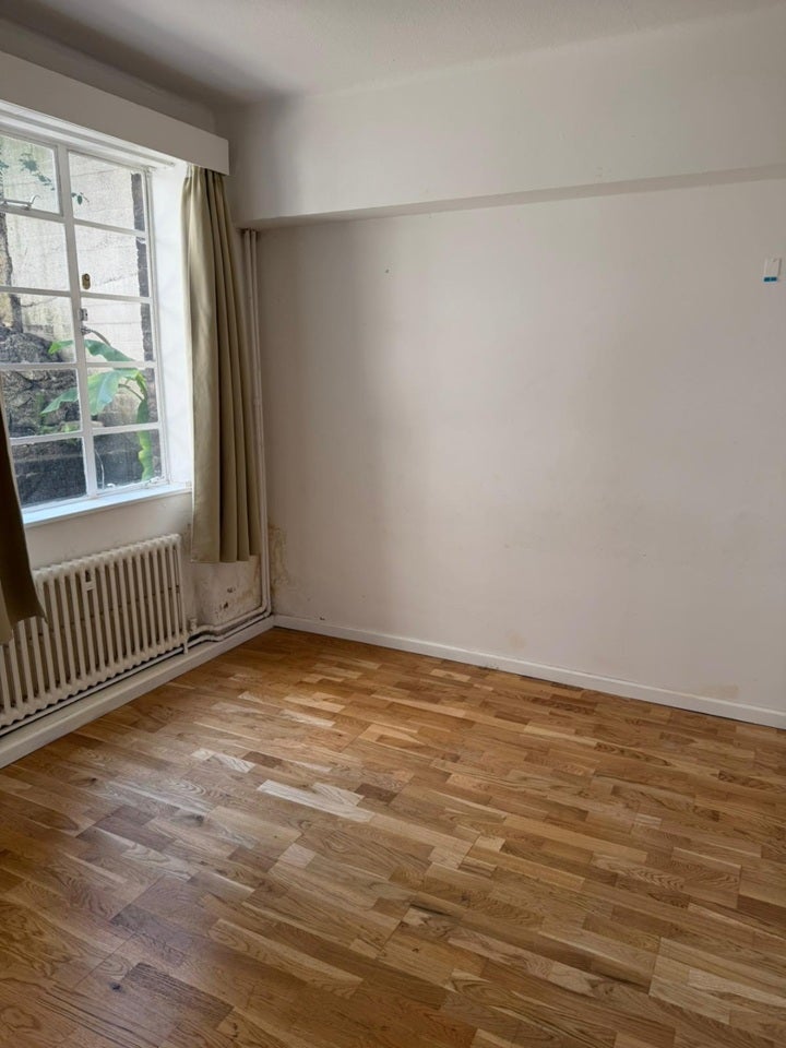 Flat Shepherds Bush Road in Greater London