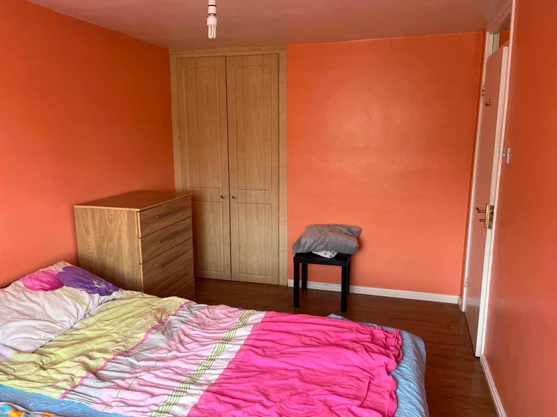 Room Knappers Way in West Suffolk