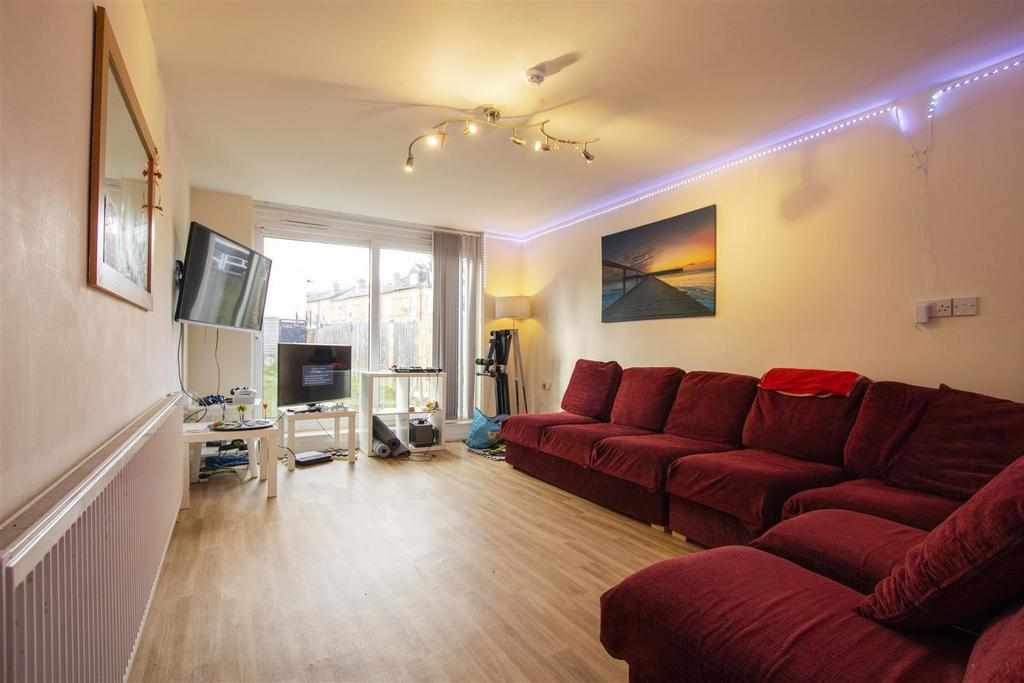 Flat Bournbrook Road in Birmingham
